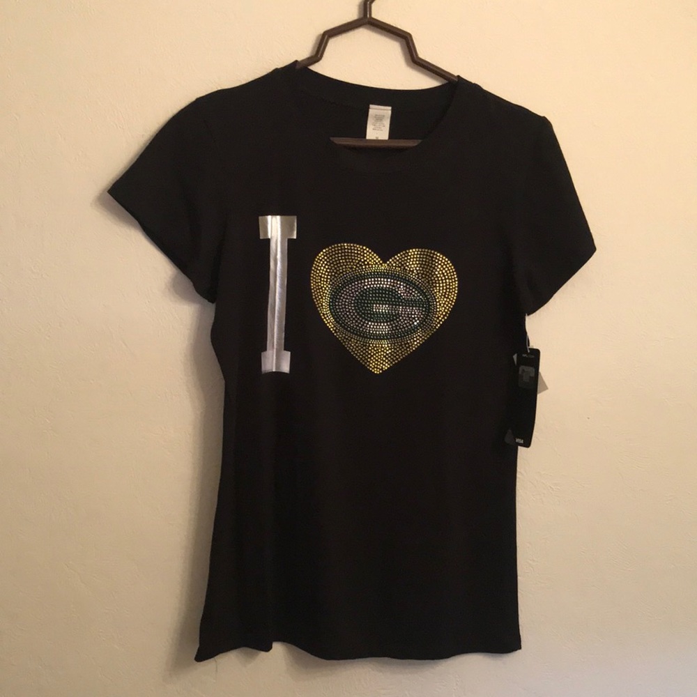 NWT Woman’s Green Bay Packers Bing Shirt